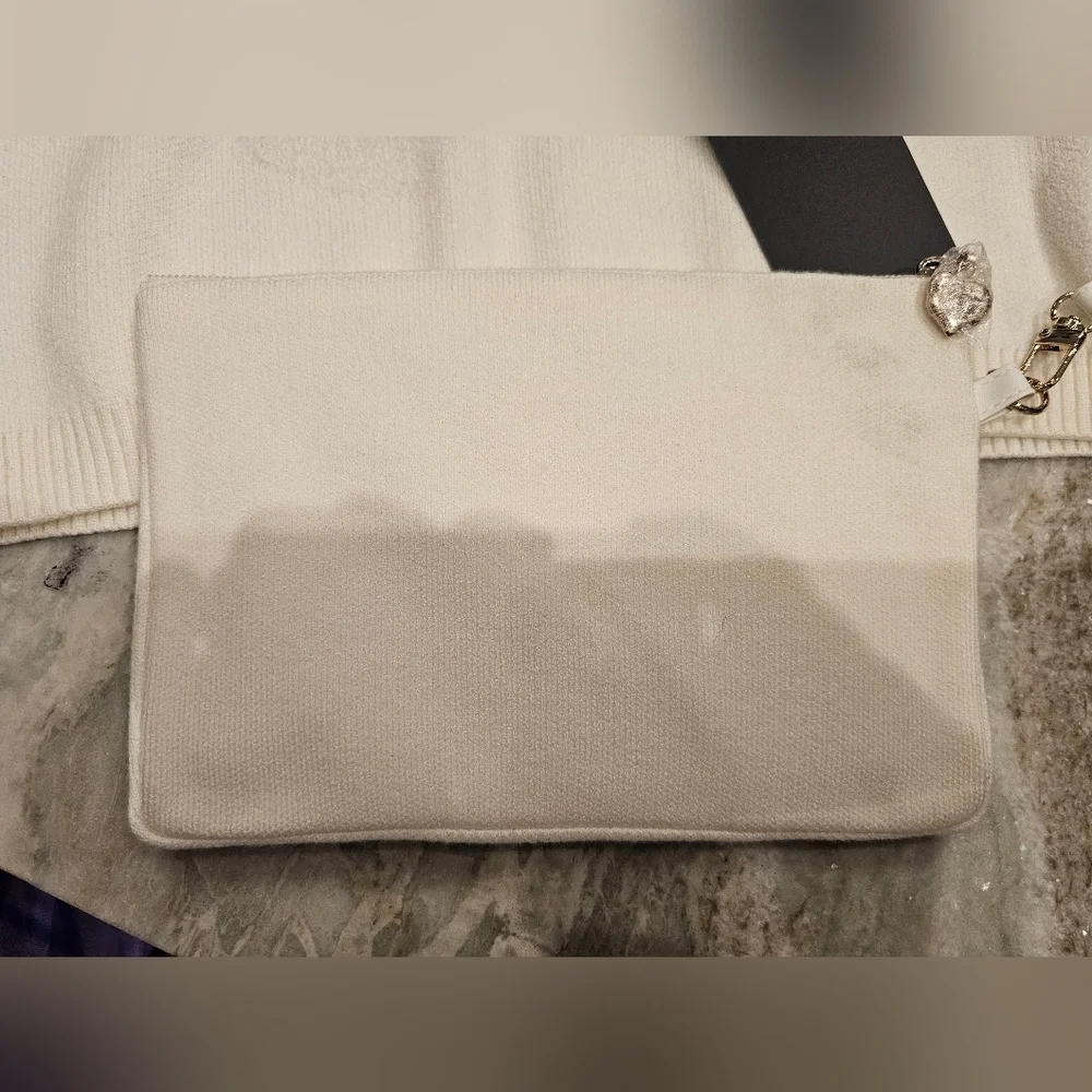 NWT Nicole Miller Cream Heart Knit Sweater + Matching Wristlet | Medium